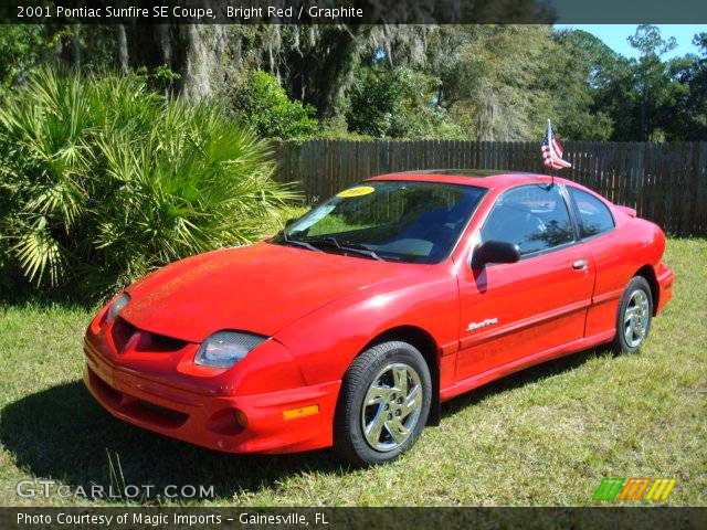 2001 Pontiac Sunfire SE Coupe in Bright Red