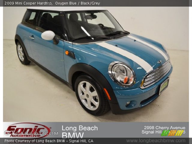 2009 Mini Cooper Hardtop in Oxygen Blue