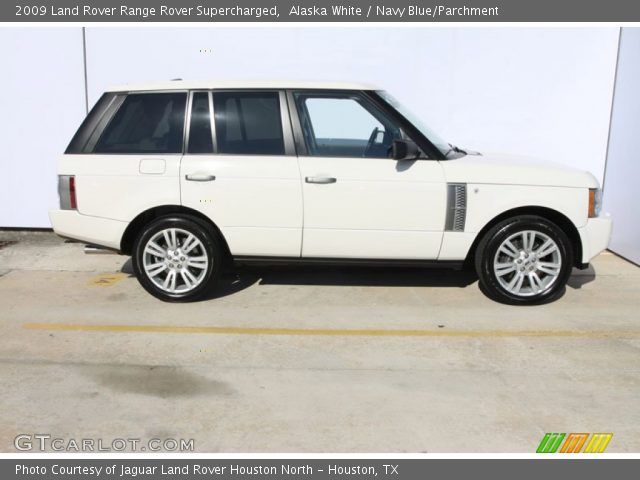 2009 Land Rover Range Rover Supercharged in Alaska White