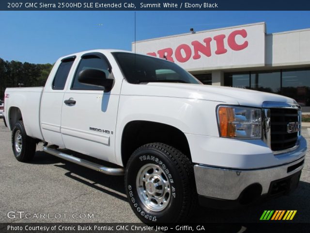2007 GMC Sierra 2500HD SLE Extended Cab in Summit White
