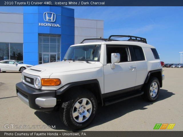 2010 Toyota FJ Cruiser 4WD in Iceberg White