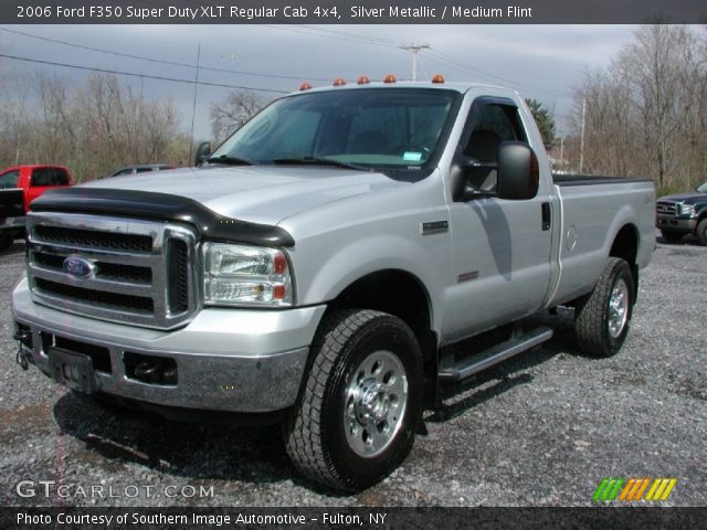 2006 Ford F350 Super Duty XLT Regular Cab 4x4 in Silver Metallic