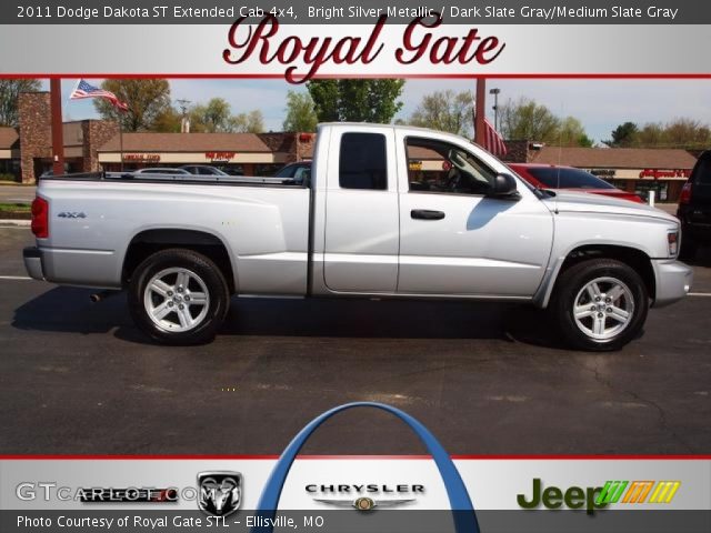 2011 Dodge Dakota ST Extended Cab 4x4 in Bright Silver Metallic
