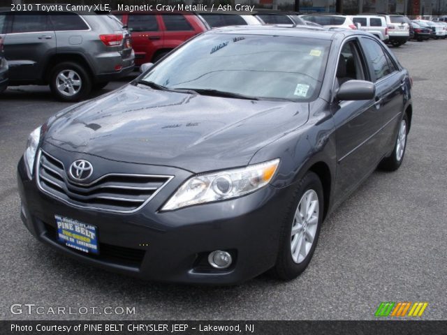 2010 Toyota Camry XLE in Magnetic Gray Metallic
