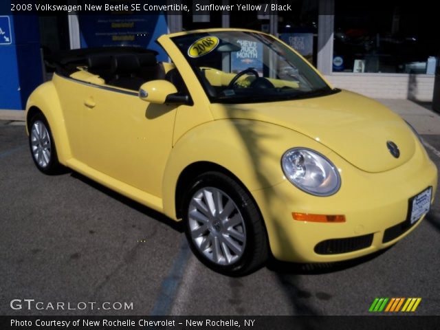 2008 Volkswagen New Beetle SE Convertible in Sunflower Yellow