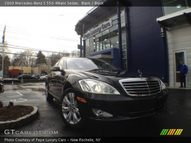2009 Mercedes-Benz S 550 4Matic Sedan in Black