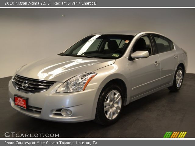2010 Nissan Altima 2.5 S in Radiant Silver