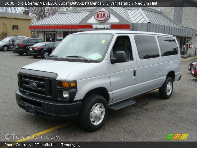 2008 Ford E Series Van E350 Super Duty XL Passenger in Silver Metallic