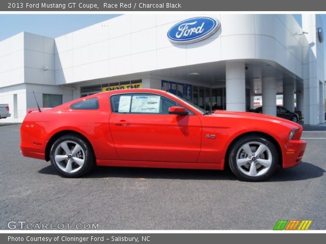 2013 Ford Mustang GT Coupe in Race Red