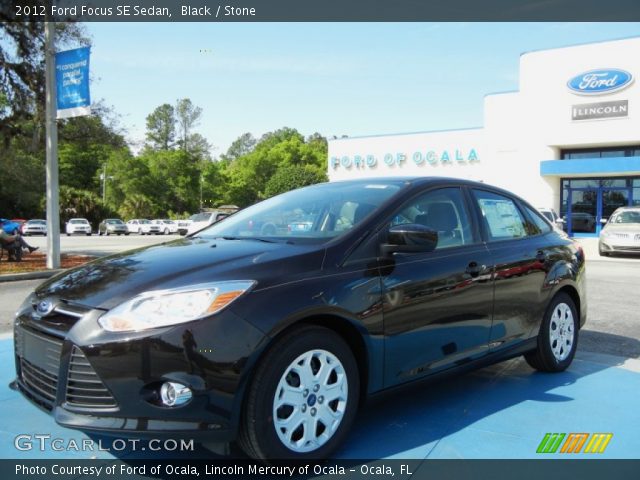 2012 Ford Focus SE Sedan in Black