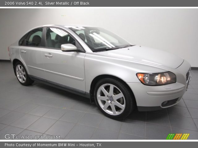 2006 Volvo S40 2.4i in Silver Metallic