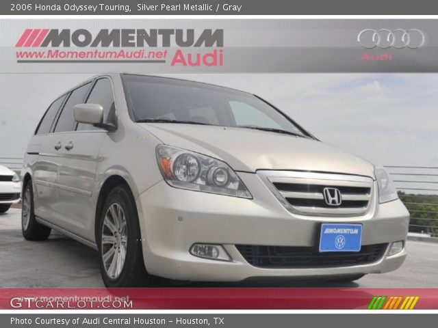 2006 Honda Odyssey Touring in Silver Pearl Metallic