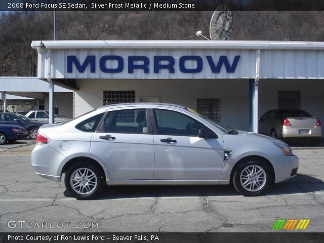 2008 Ford Focus SE Sedan in Silver Frost Metallic