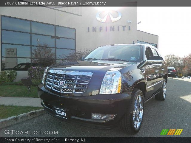 2007 Cadillac Escalade AWD in Black Raven