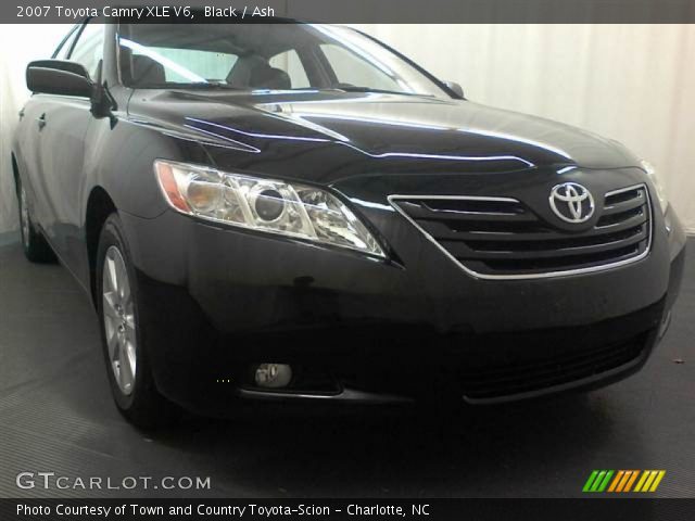 2007 Toyota Camry XLE V6 in Black