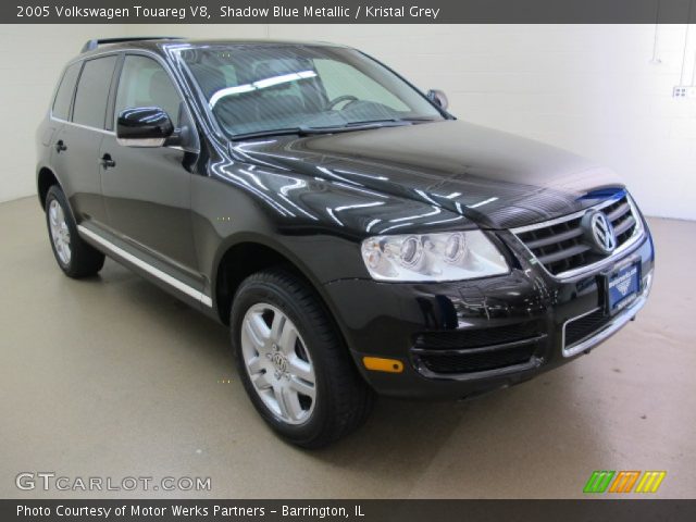 2005 Volkswagen Touareg V8 in Shadow Blue Metallic