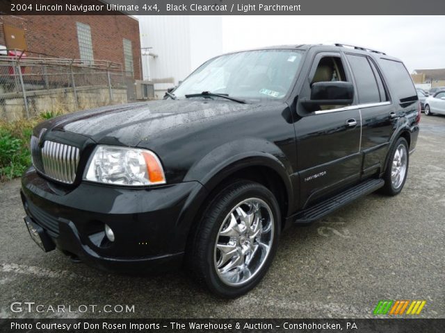 2004 Lincoln Navigator Ultimate 4x4 in Black Clearcoat