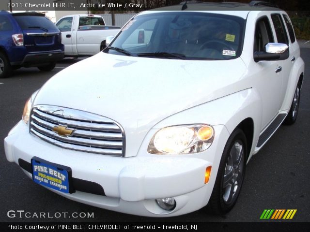 2011 Chevrolet HHR LT in Arctic Ice White