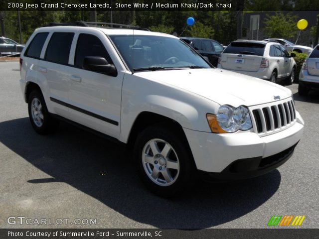2009 Jeep Grand Cherokee Laredo in Stone White