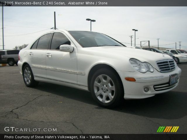 2005 Mercedes-Benz C 240 Sedan in Alabaster White