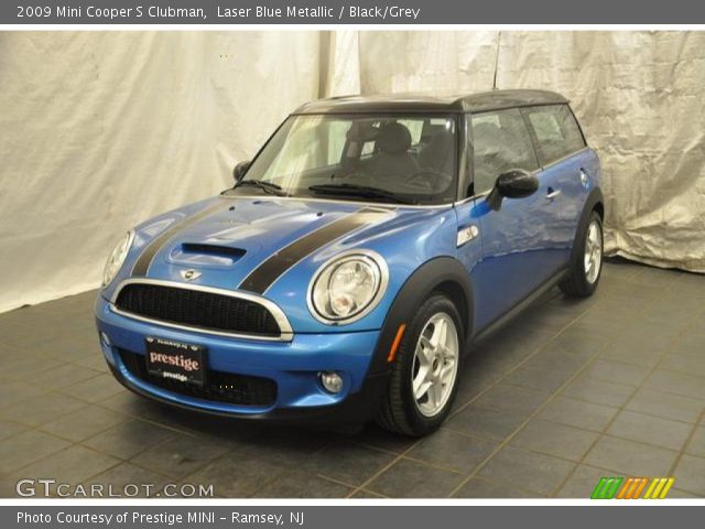 2009 Mini Cooper S Clubman in Laser Blue Metallic