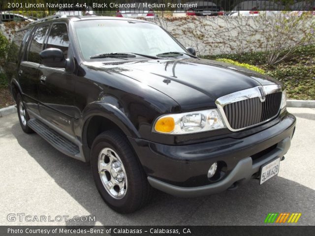 2001 Lincoln Navigator 4x4 in Black Clearcoat