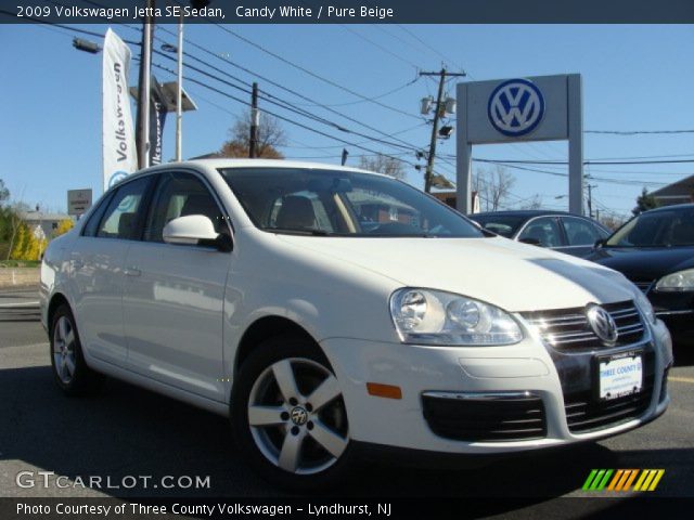 2009 Volkswagen Jetta SE Sedan in Candy White