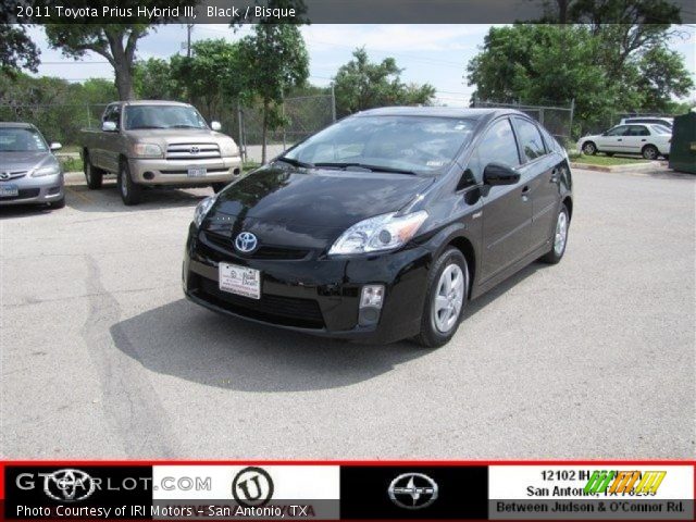 2011 Toyota Prius Hybrid III in Black