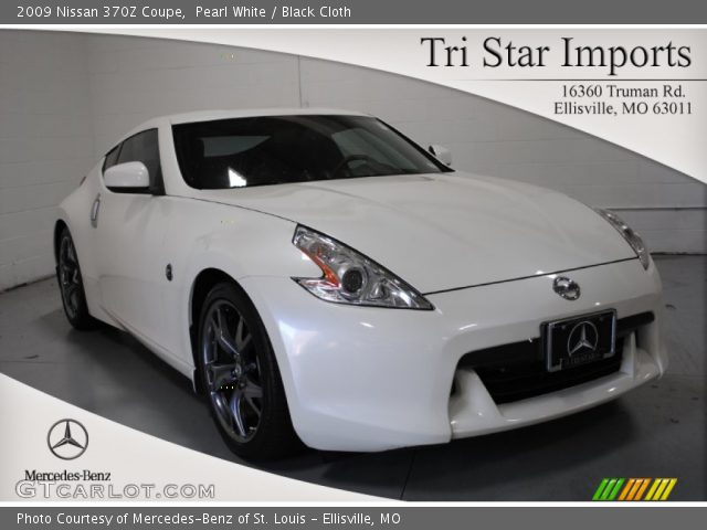 2009 Nissan 370Z Coupe in Pearl White