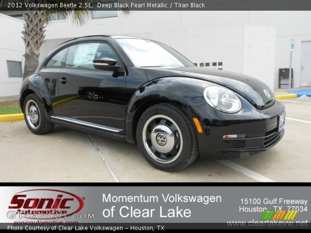 2012 Volkswagen Beetle 2.5L in Deep Black Pearl Metallic