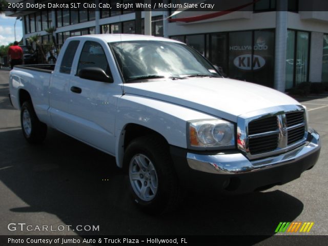 2005 Dodge Dakota SLT Club Cab in Bright White