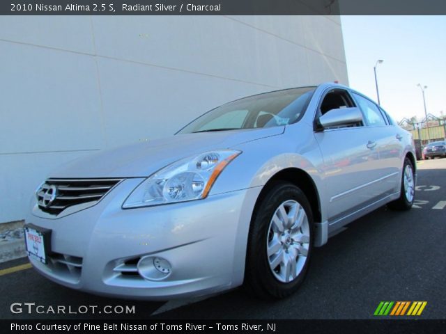 2010 Nissan Altima 2.5 S in Radiant Silver