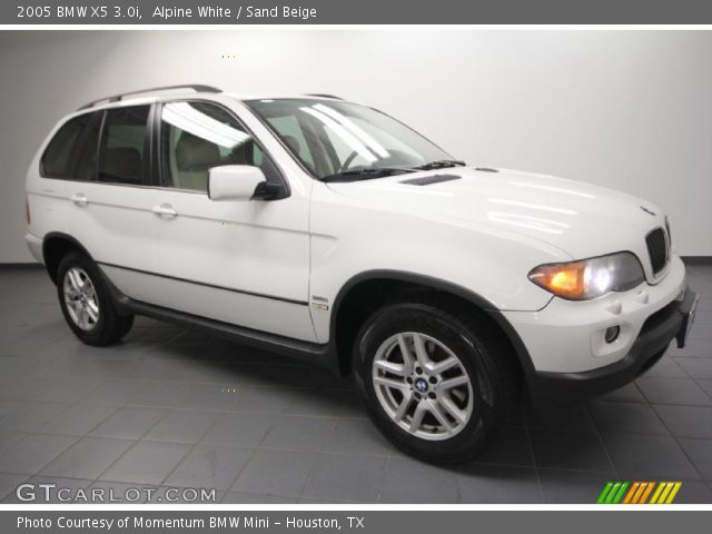 2005 BMW X5 3.0i in Alpine White