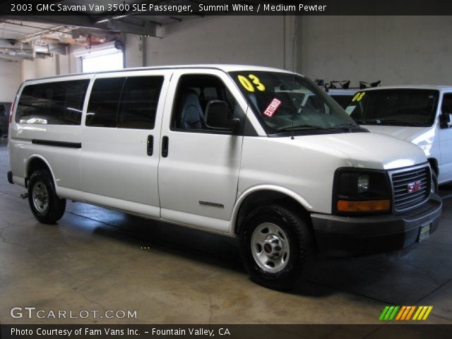 2003 GMC Savana Van 3500 SLE Passenger in Summit White