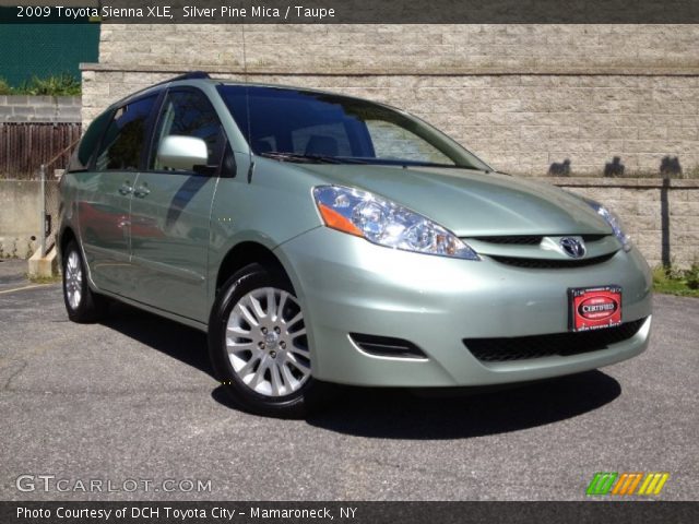 2009 Toyota Sienna XLE in Silver Pine Mica