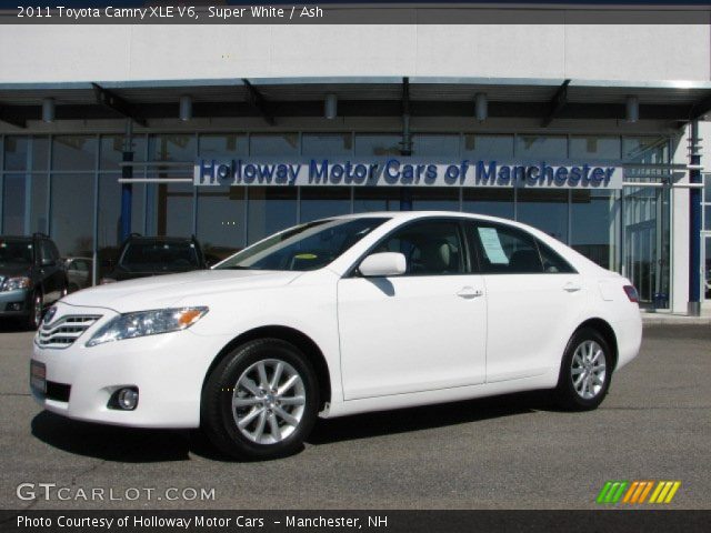 2011 Toyota Camry XLE V6 in Super White