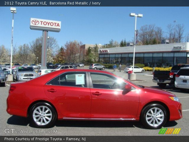 2012 Toyota Camry XLE in Barcelona Red Metallic