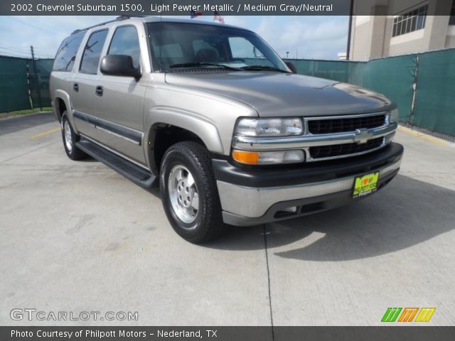 2002 Chevrolet Suburban 1500 in Light Pewter Metallic