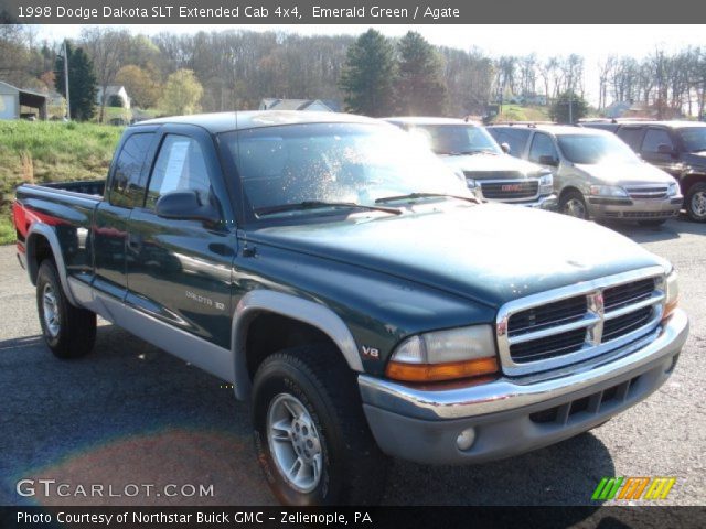 1998 Dodge Dakota SLT Extended Cab 4x4 in Emerald Green