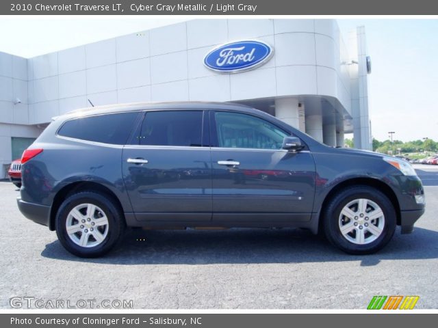 2010 Chevrolet Traverse LT in Cyber Gray Metallic