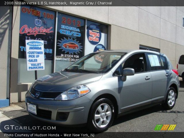 2008 Nissan Versa 1.8 SL Hatchback in Magnetic Gray