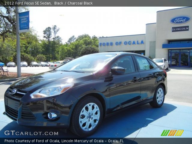 2012 Ford Focus SE Sedan in Black