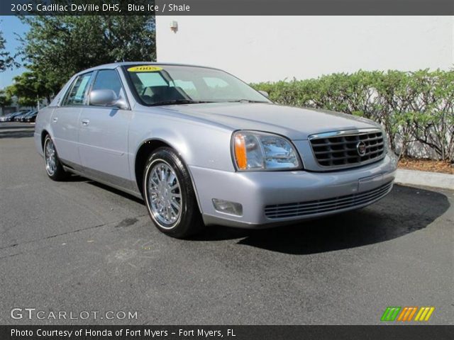 2005 Cadillac DeVille DHS in Blue Ice