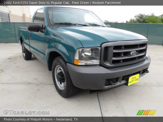 2002 Ford F250 Super Duty XL Regular Cab in Fleet Green