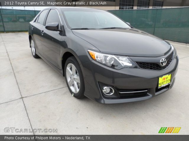 2012 Toyota Camry SE in Magnetic Gray Metallic