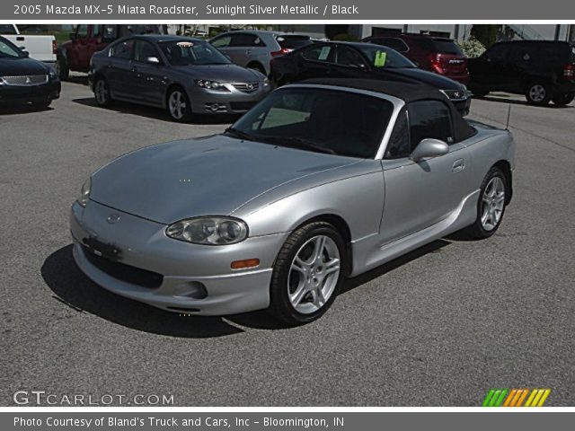 2005 Mazda MX-5 Miata Roadster in Sunlight Silver Metallic