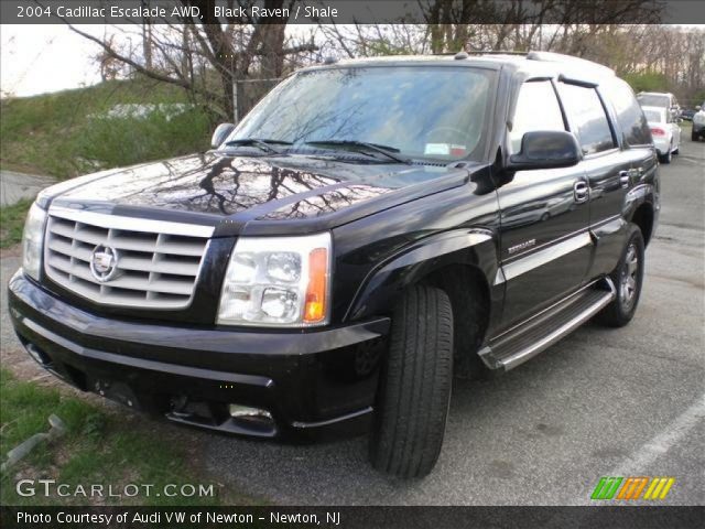 2004 Cadillac Escalade AWD in Black Raven