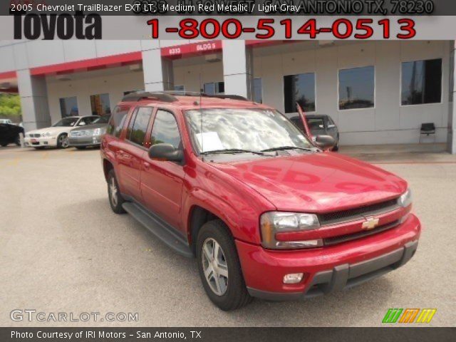 2005 Chevrolet TrailBlazer EXT LT in Medium Red Metallic