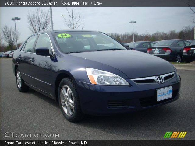 2006 Honda Accord SE Sedan in Royal Blue Pearl