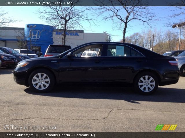 2009 Toyota Camry Hybrid in Black